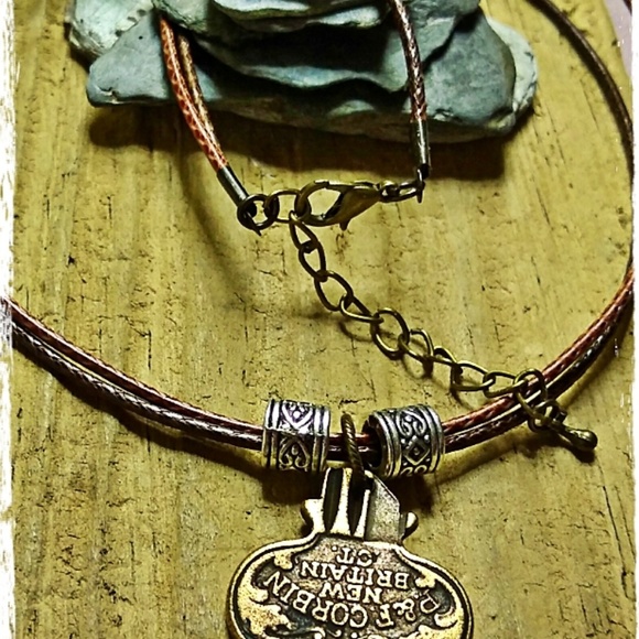 Antiqued Vintage Key & Sparrow Necklace - Picture 3 of 7